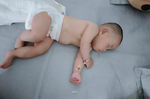 果洛三个月宝宝发育标准